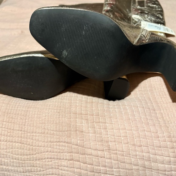 Womens Diva Stovepipe Tall Boots A New Day Gold Metallic, Size 9, NWT - Picture 7 of 7